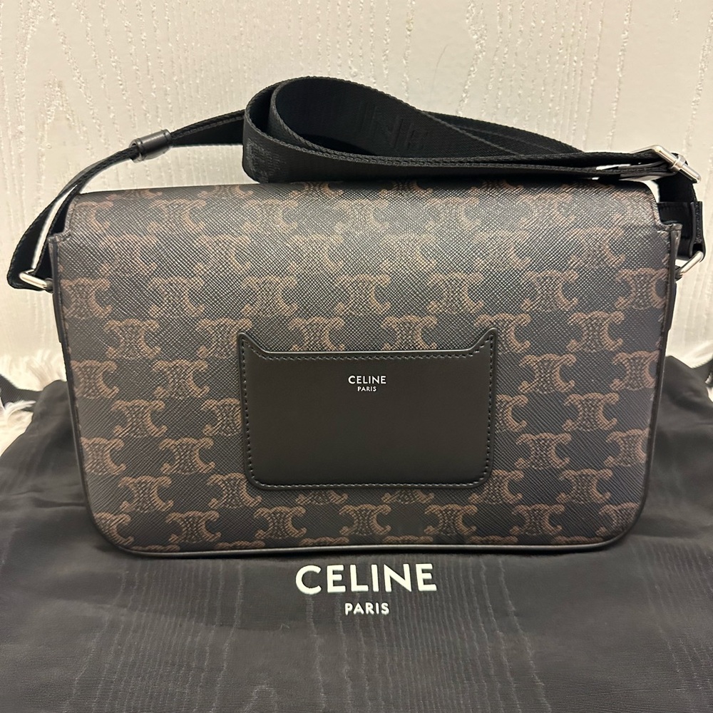 ✨Sold❗️❗️Celine Paris Crossbody ✨